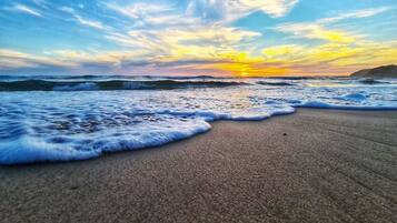 House | 3 bedrooms, desk