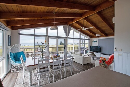 Killy Views Stunning Waterfront Pet Friendly Fireplace Free EV Charger 7 kW