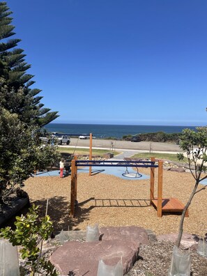 House | 3 bedrooms, desk - Killy Views Stunning Waterfront Pet Friendly Fireplace Free EV Charger 7 kW (Kilcunda)