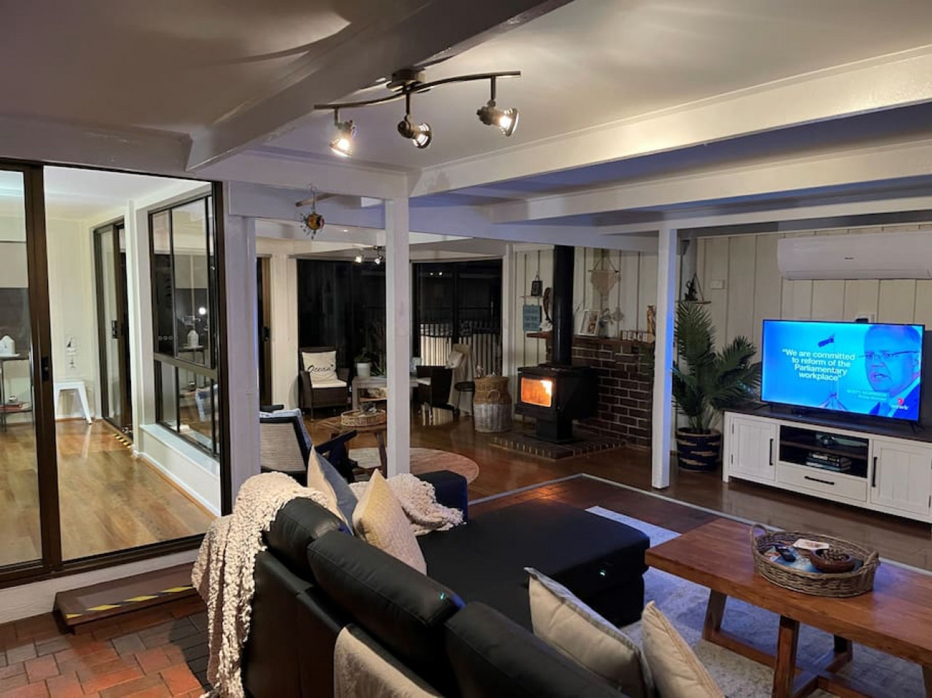 منزل | 3 عدّة غرف نوم ومكتب