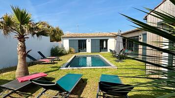 Piscine extérieure, piscine chauffée