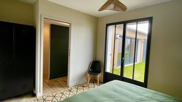 4 bedrooms, Internet, bed sheets