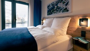 Spree Studio | Premium bedding, individually decorated, individually furnished, desk - SpreeBlau Apartments (Berlin)