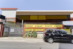 Exterior - Hotel O Rumah Cantik Homestay Syariah (Cileunyi)