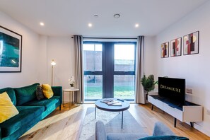 Living area - Remarkable 2-bed Apartment in Birmingham (Birmingham)