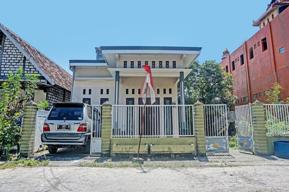 SPOT ON 91600 Syariah Army Kost & Homestay