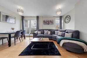 公寓, 多张床 | 起居区