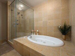 Dusche, Whirlpool
