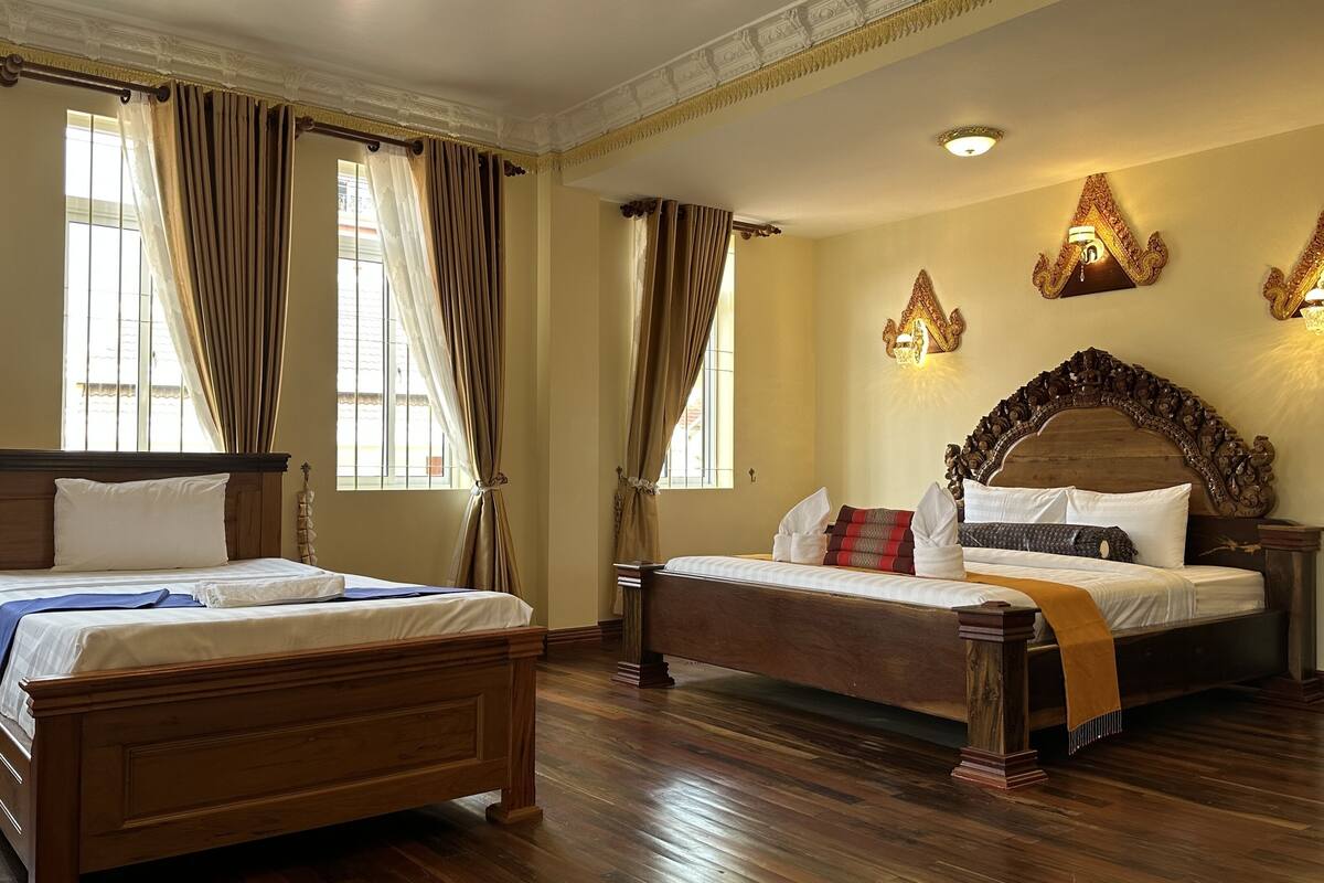 Premier Twin Room, 1 Bedroom, Private Bathroom, City View