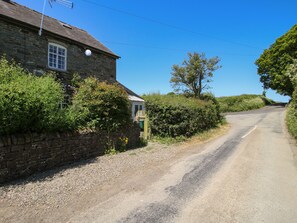 Cottage | Property grounds