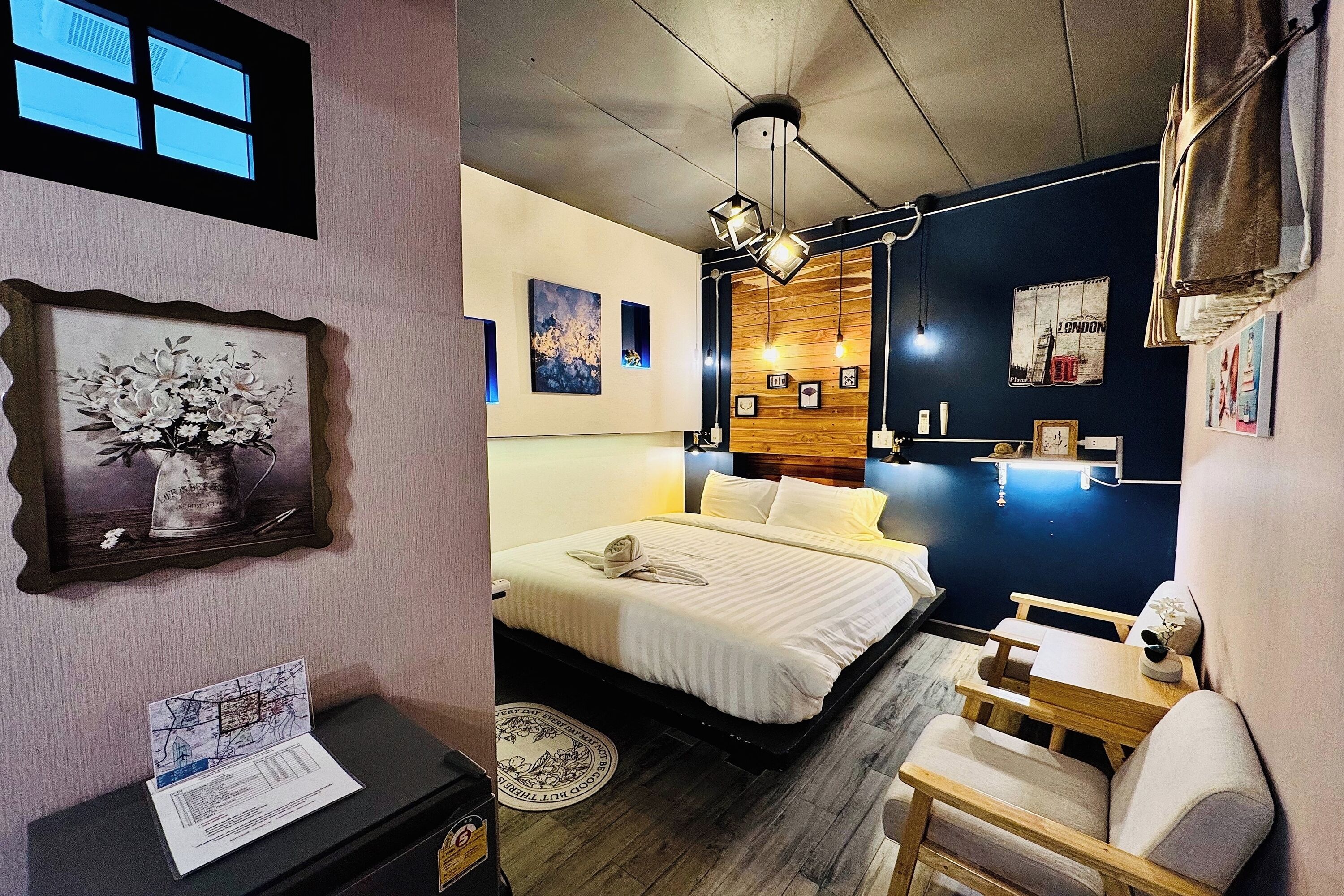 Deluxe-Doppelzimmer, Balkon | Schreibtisch, schallisolierte Zimmer, Bettwäsche