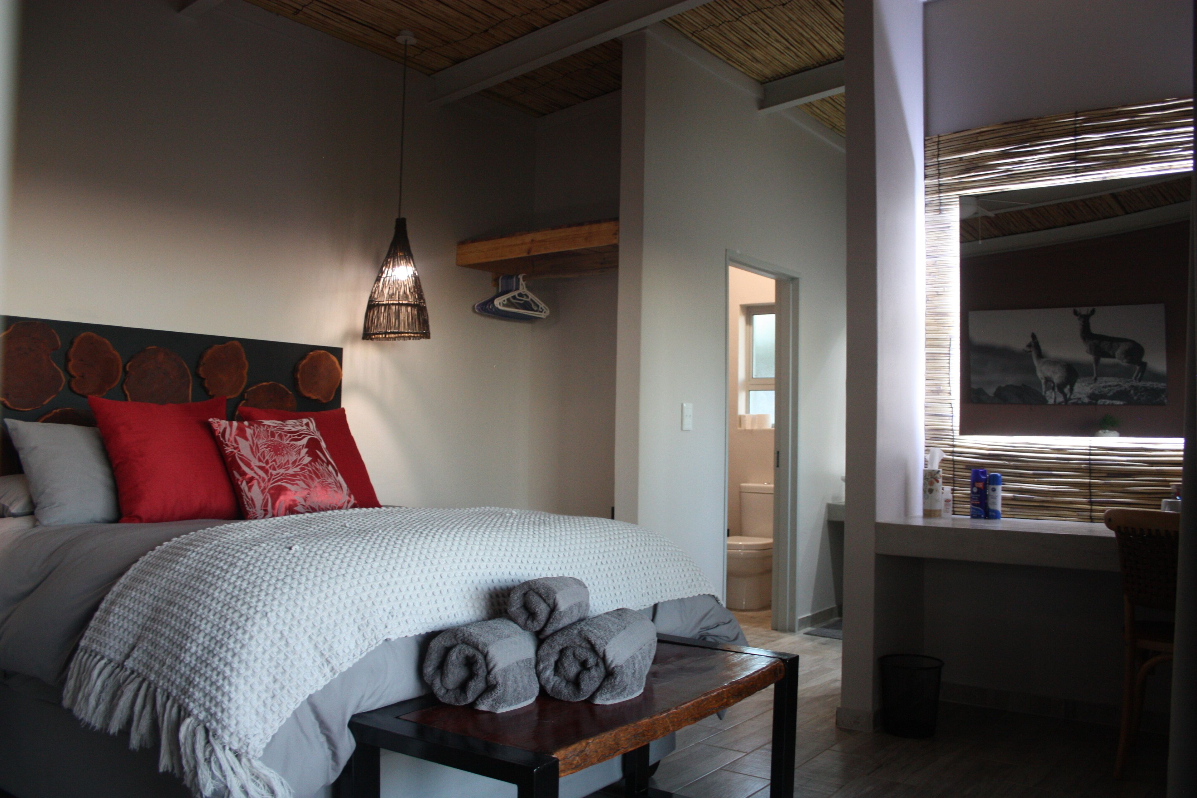 Luxury-Chalet, 1 Schlafzimmer, Nichtraucher, Blick auf die Anlage | 1 Schlafzimmer, Bettwäsche aus ägyptischer Baumwolle