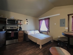 1 bedroom, iron/ironing board, WiFi, bed sheets