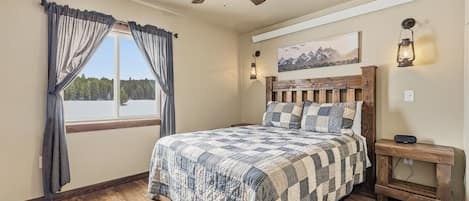 1 slaapkamer, een strijkplank/strijkijzer, wifi, beddengoed