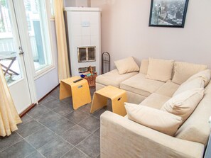 TV, fireplace, DVD player