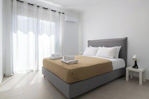 3 chambres, fer et planche à repasser, Wi-Fi gratuit, draps fournis