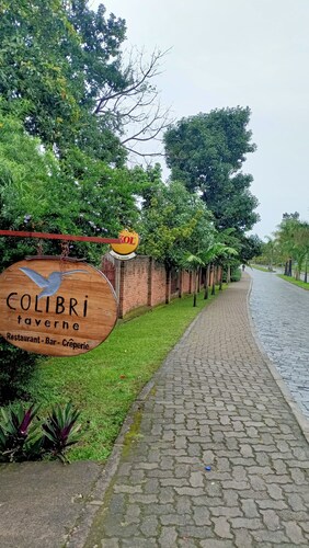 COLIBRI TAVERNE & GUESTHOUSE.