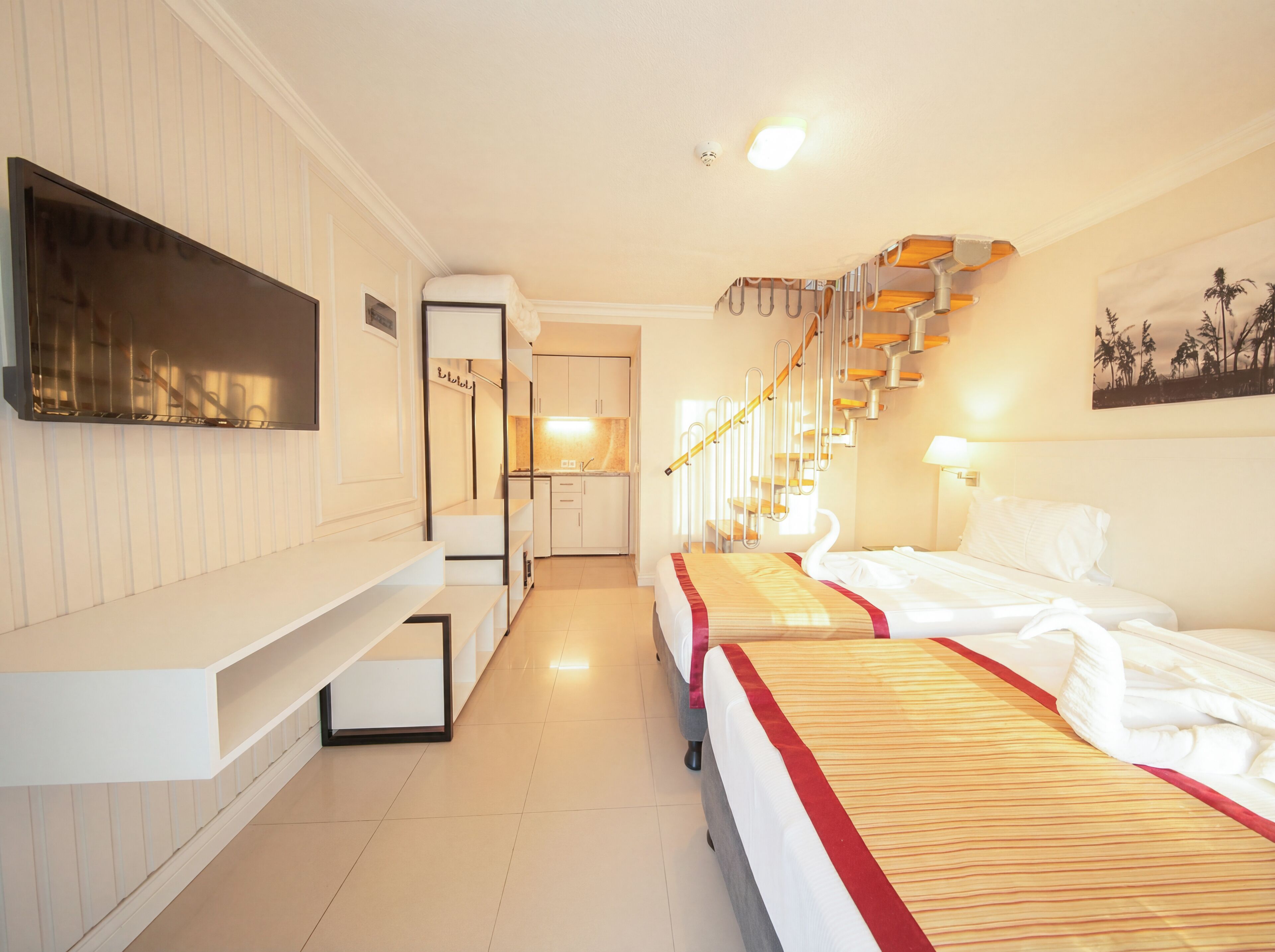 Family Duplex | Minibar, free WiFi, bed sheets, wheelchair access