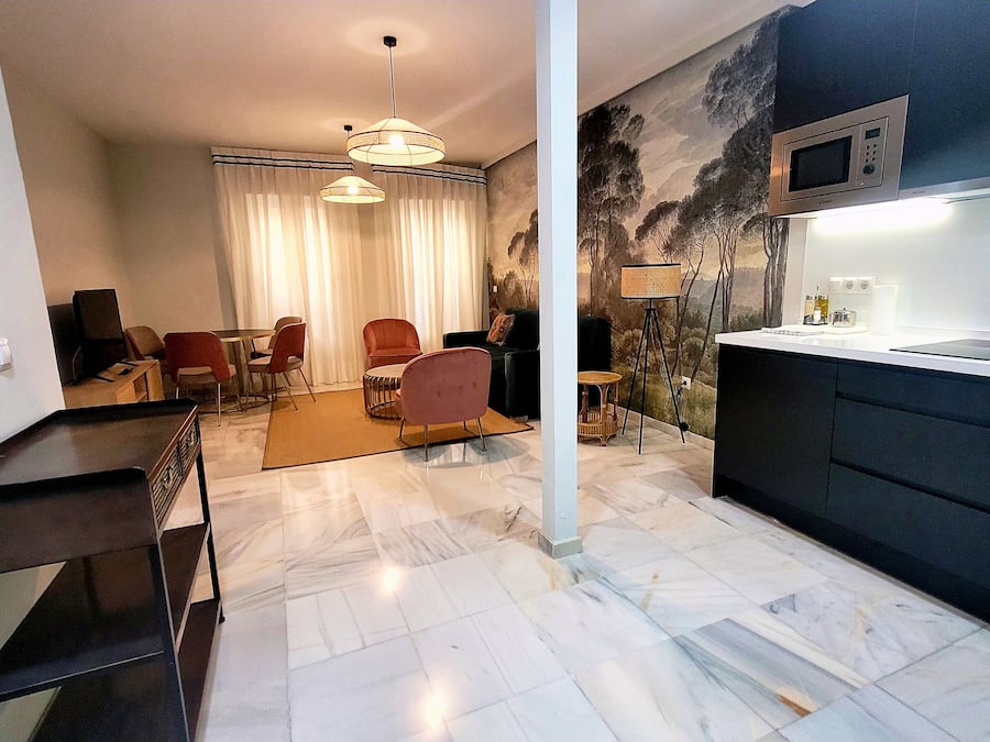 Superior Apartment | Private kitchen | Dishwasher, griddle, cookware/dishes/utensils