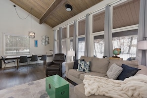 Smart TV, fireplace, computer monitors, printers - Verdant Honeycomb | AC, Pool, Hot Tub, Golf & Ski (Durango)