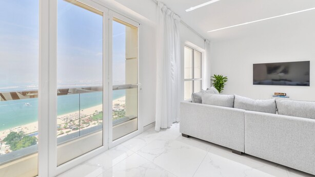 Living room - Luxurious 2B in the Heart In Al Marsa Dubai (Dubai)
