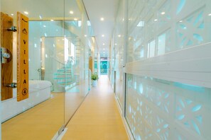 City Villa, City View | Desk, free WiFi, bed sheets - Happy Villa Hue City (Hue)