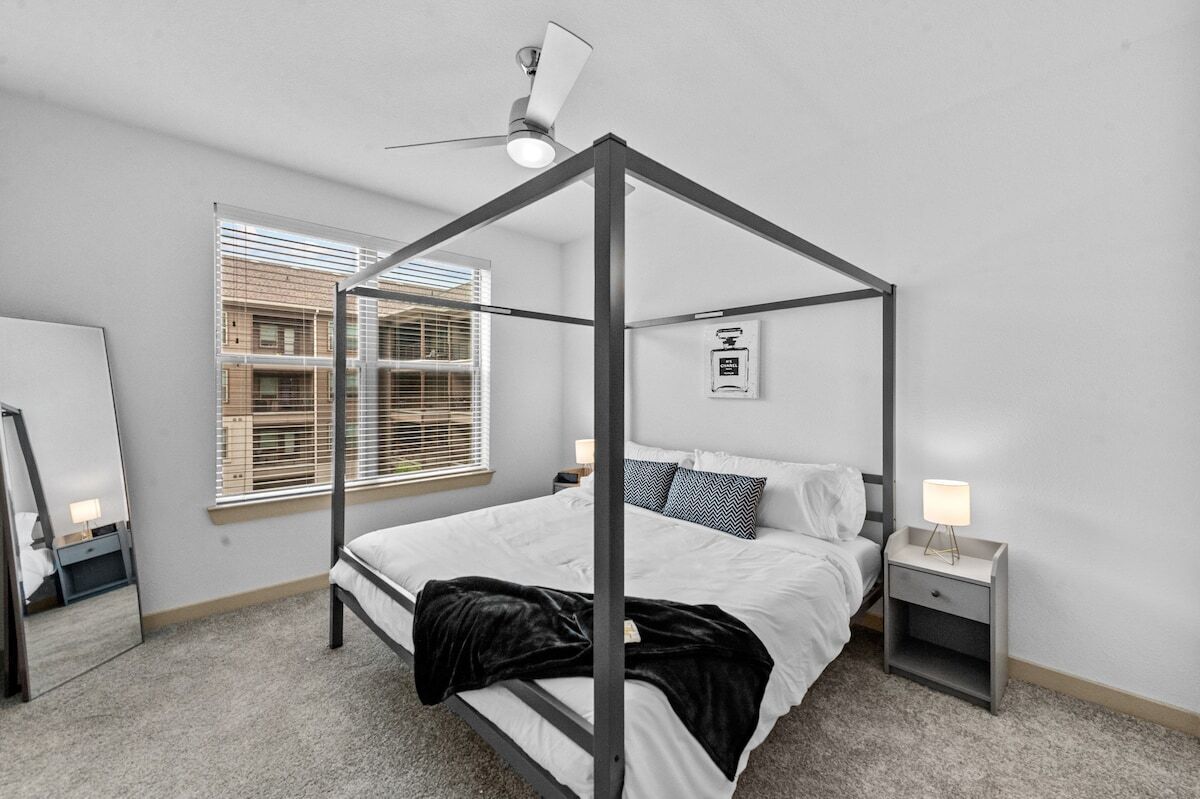 Apt 346 · Luxury King Suite/Pool | Free Parking | On Hwy121