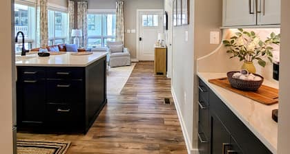 Bear Mountain Cottage