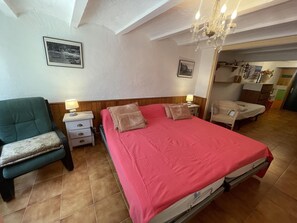 1 bedroom, internet, bed sheets