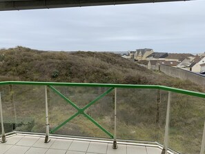 Property grounds - Fort-Mahon-Plage: Apartment near beach with garage (Fort-Mahon-Plage)