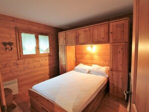2 bedrooms - Cozy 3-Room Cabin, 6 Guests, Near Spa & Ski Bus (Les Carroz d'Arâches)