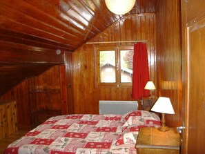 3 bedrooms, iron/ironing board, WiFi