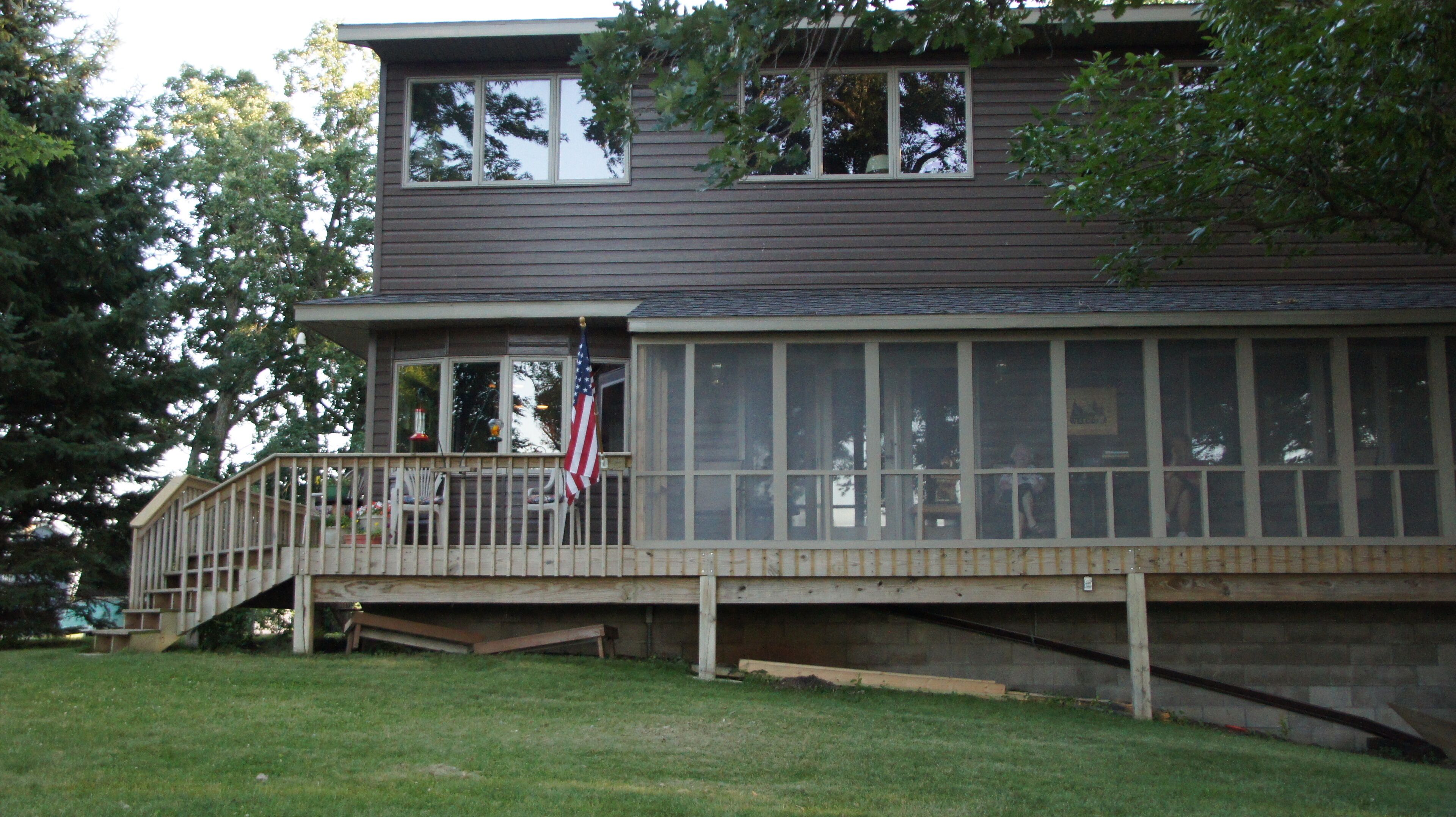 Larger Home on low traffic Lake