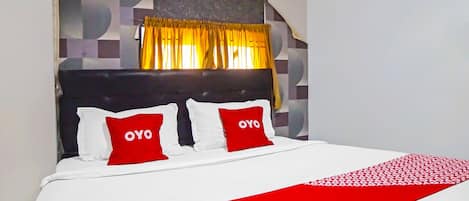 Standard Double Room | Laptop workspace, free WiFi, bed sheets