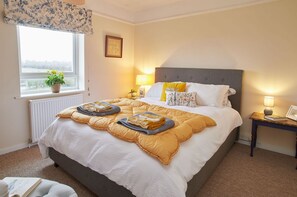 3 chambres, bureau, Wi-Fi gratuit, draps fournis
