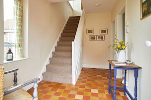 Interior - No 2 , Sparham Hall  - sleeps 5 guests  in 3 bedrooms (Swaffham)