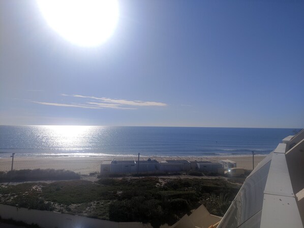 Beach - Air-conditioned studio for 2 with parking and wifi (Cap d'Agde naturisme)