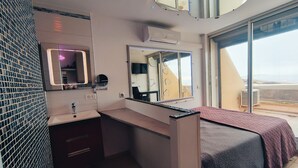 WiFi (free) - Air-conditioned studio for 2 with parking and wifi (Cap d'Agde naturisme)