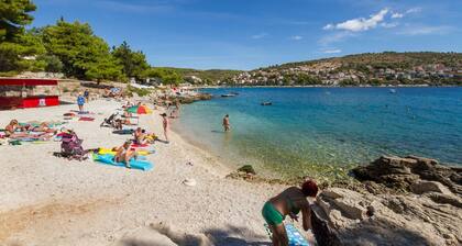 Bungalow LUKY 1 for 2 persons, Okrug Gornji-Trogir