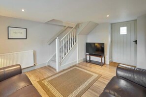 Flatskjerm-TV og kontorer