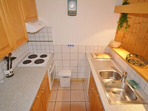 Refrigerador, microondas, horno, lavavajillas