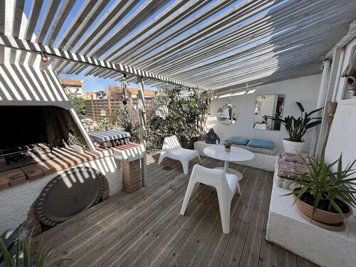 Private Pool House, Sleeps 6, Close to Beach