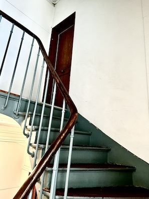 Interior - Cocooning flat (Paris)