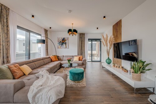 Villa Blue Sky, private pool, breakfast