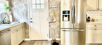 Newly Renovated Village Home circa. 1874 Near HITS & Hunter