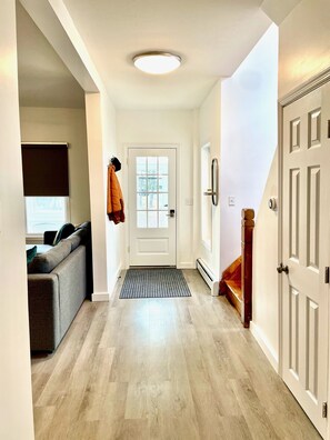 Interior - Newly Renovated Village Home circa. 1874 Near HITS & Hunter (Saugerties)