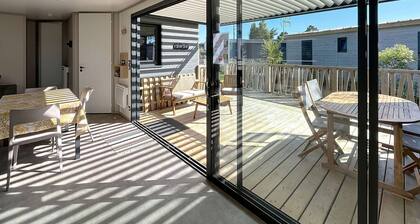 Luxuriöses Chalet in Strandnähe, beheiztes Schwimmbad, WLAN, 6 Pers.