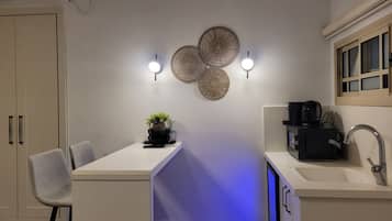 Rumah Klasik | Dapur pribadi | Microwave dan pemanggang roti