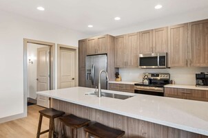 私人厨房 | 冰箱、烤箱、茶具/咖啡用具、烤面包机