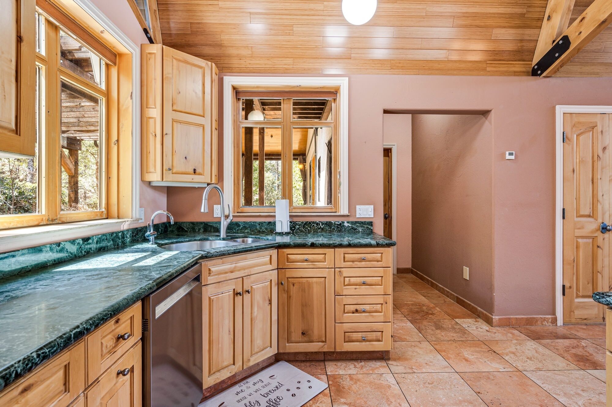 Deer Ridge - Home In Woods W/ Ping Pong Table 2 Bedroom Home by Redawning